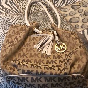 New MK purse. Not used